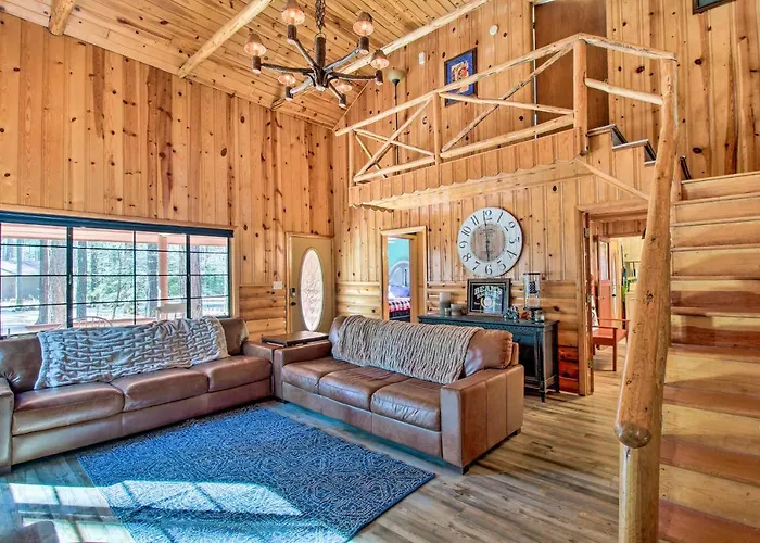 Furnished Patio & Fire Pit: Pinetop Cabin! *
