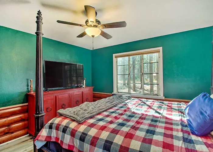 Furnished Patio & Fire Pit: Pinetop Cabin! * Indian Pine