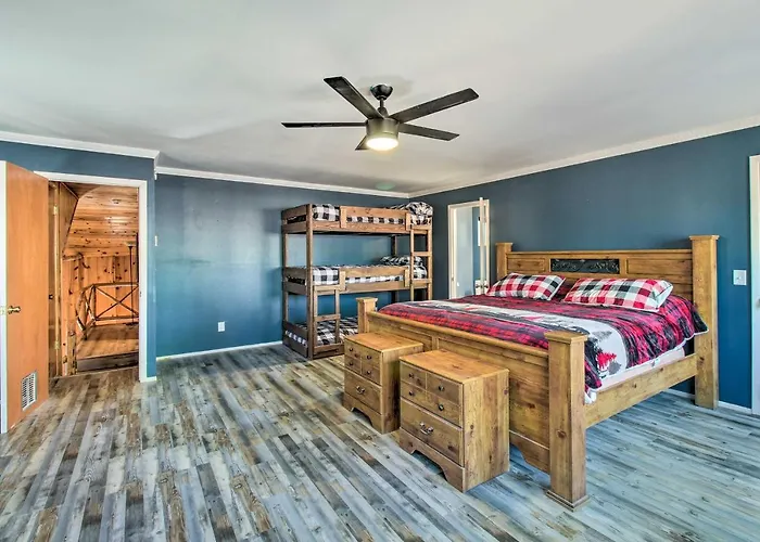Holiday home Furnished Patio & Fire Pit: Pinetop Cabin! Indian Pine