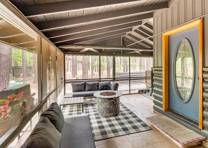 Holiday home Furnished Patio & Fire Pit: Pinetop Cabin!