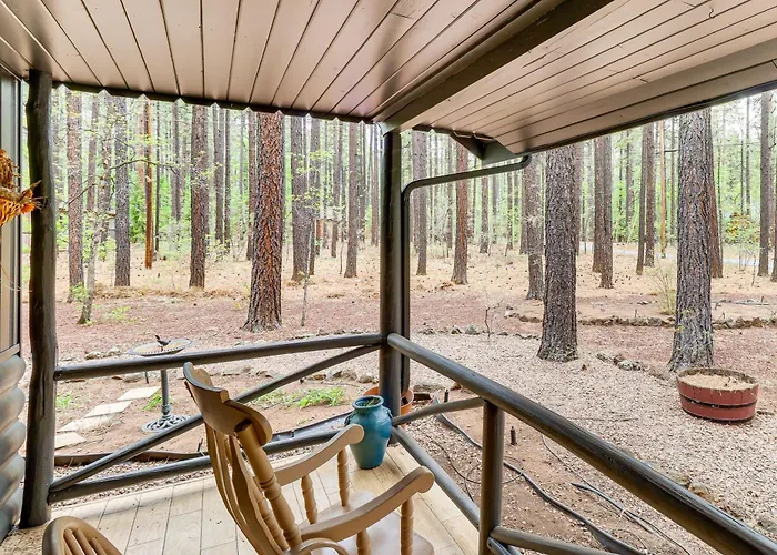 Furnished Patio & Fire Pit: Pinetop Cabin! Holiday home *